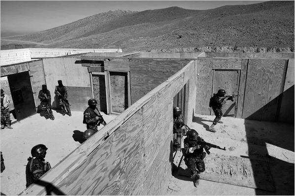 Counterterrorism training drill in Yemen - Bryan Denton/The New York Times